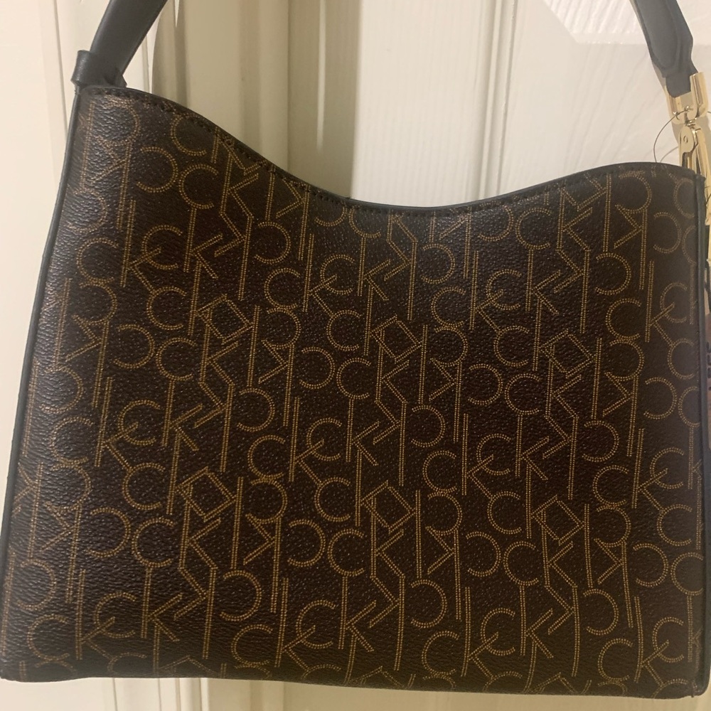 Calvin Klein Black and Brown Monogram Shoulder Bag - Picture 4 of 4